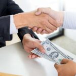 Cómo negociar un salario justo